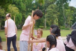 Belajar Budaya Lokal Indonesia, 48 Mahasiswa Asing Ramaikan Kegiatan Unnes Summer Course 2025