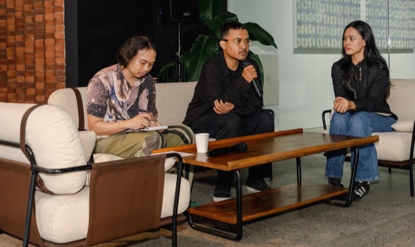 Nonfrasa Gelar Pameran Tunggal Sastra Wibawa di Ubud