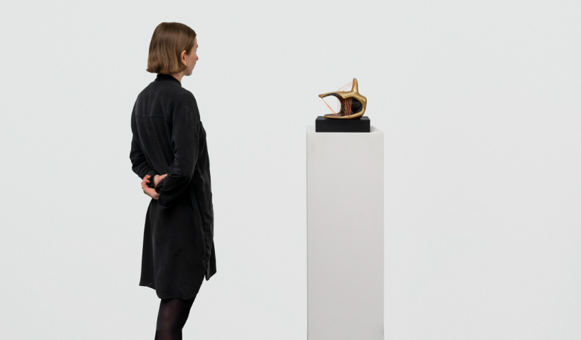 Patung Langka Henry Moore Siap Dilelang di Christie’s