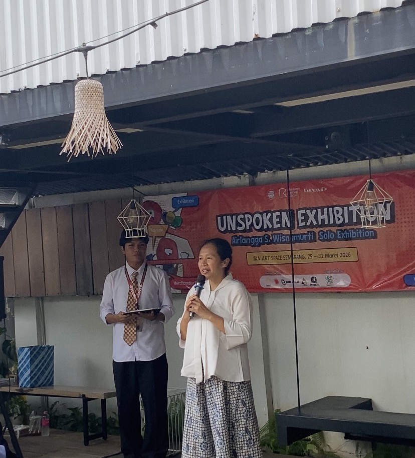 Krisna Piastika Soroti Pentingnya Dukungan Keluarga dalam Pembukaan Unspoken Exhibition