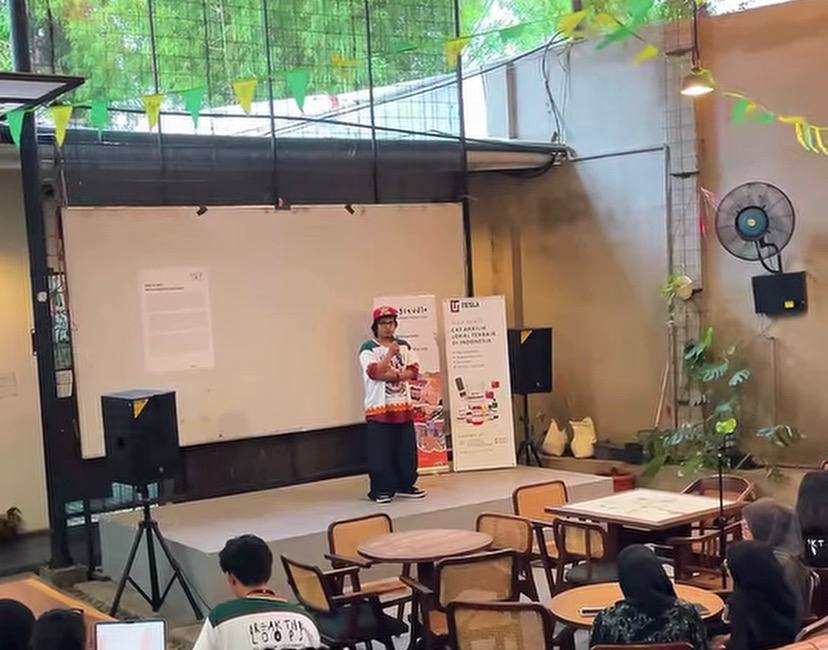 Pameran “Break the Loops” Karya Arief Hadinata Resmi Dibuka, Tampilkan Eksplorasi Visual Ekspresif