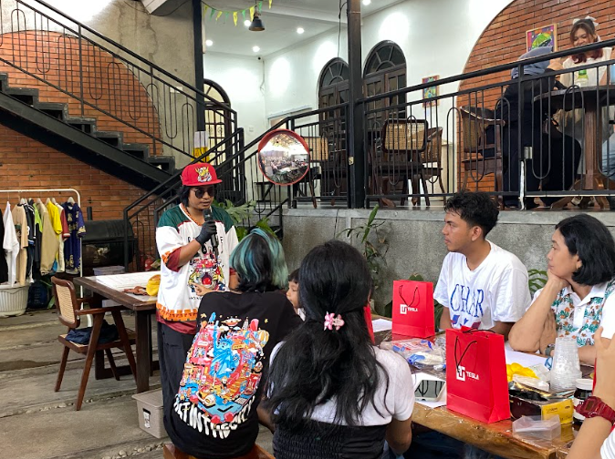 Arief Hadinata: Melukis Jadi Cara Keluar dari “Loop” Emosi dalam Workshop Exit The Loops